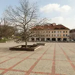 Mariensztat - Home From Home